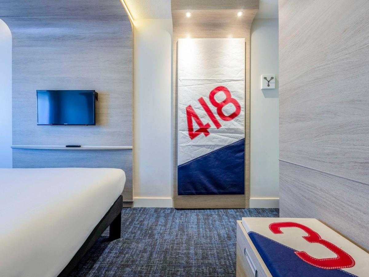 Отель Ibis Styles La Rochelle Centre Экстерьер фото