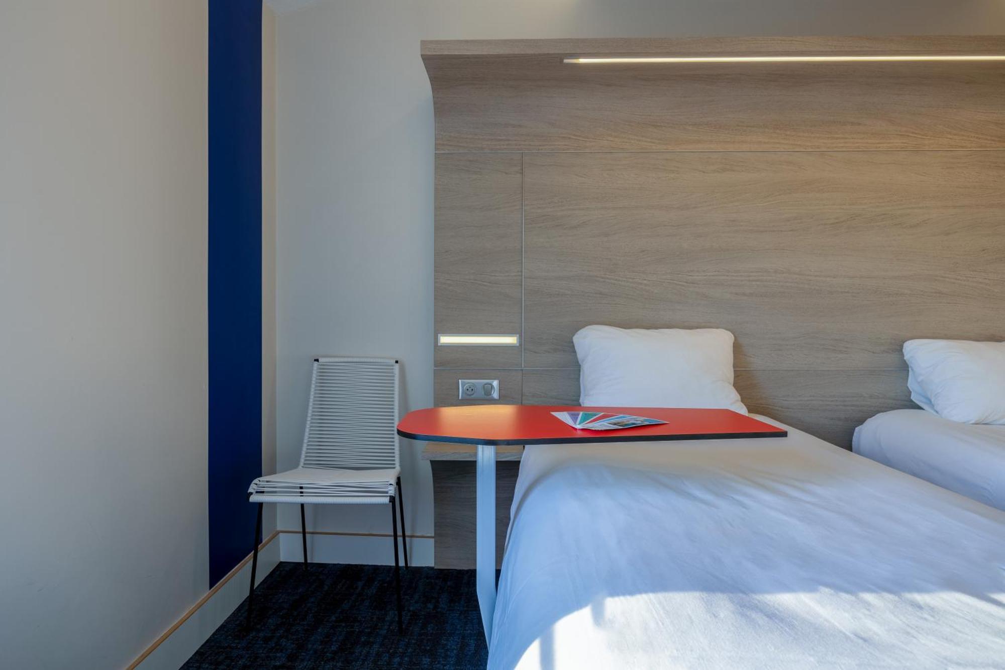 Отель Ibis Styles La Rochelle Centre Экстерьер фото