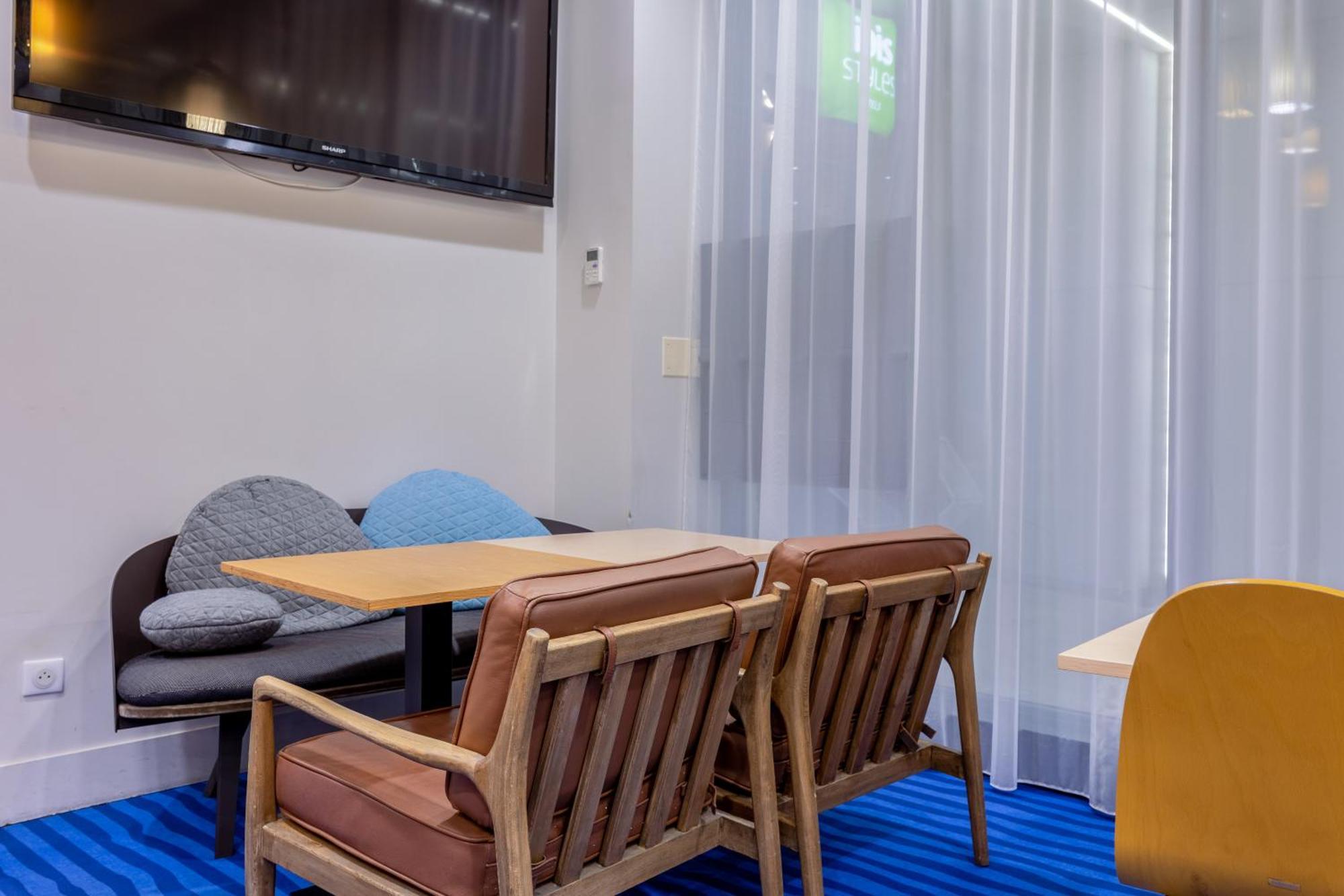Отель Ibis Styles La Rochelle Centre Экстерьер фото